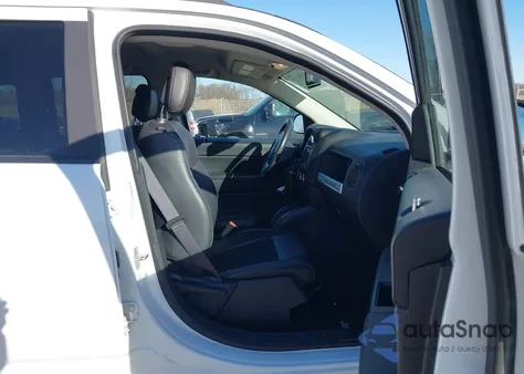 2016 Jeep Compass Sport Se from USA, damaged, VIN 1C4NJCBA6GD590184